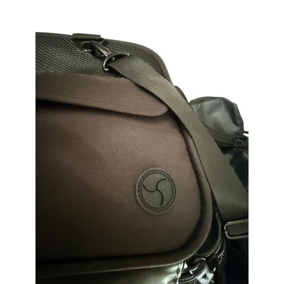 Pet Carrier Small Under 25 lbs - Reddy Black Fold-Out - Picture 13 of 13